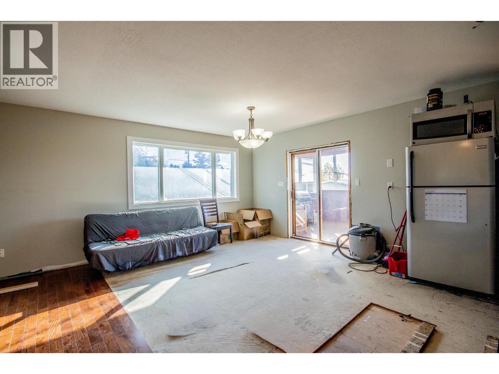 705 99 Avenue, Dawson Creek, British Columbia  V1G 1T5 - Photo 4 - 10402631