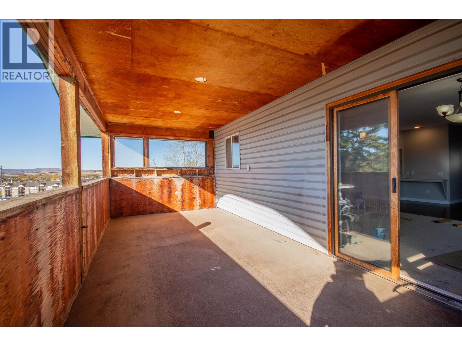 705 99 Avenue, Dawson Creek, British Columbia  V1G 1T5 - Photo 6 - 10402631