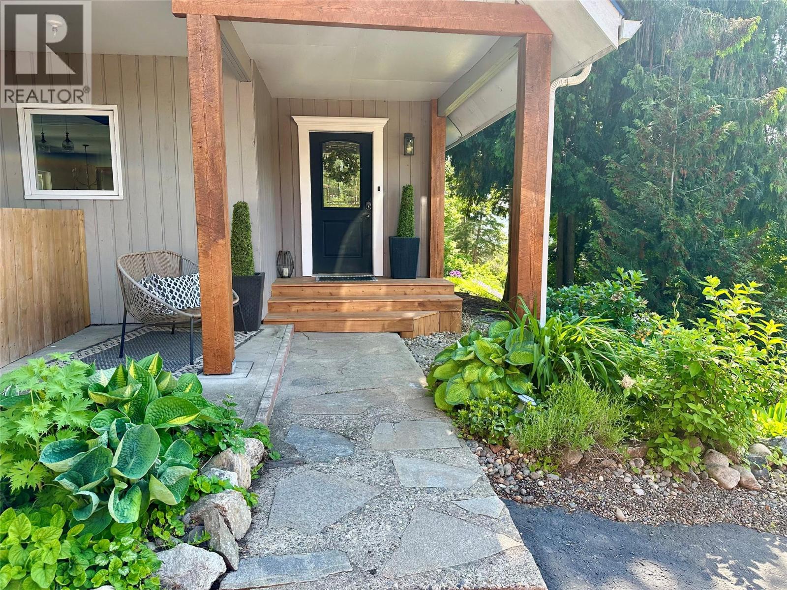 5221/5241 Hartnell Road, Vernon, British Columbia  V1B 3J4 - Photo 2 - 10402628