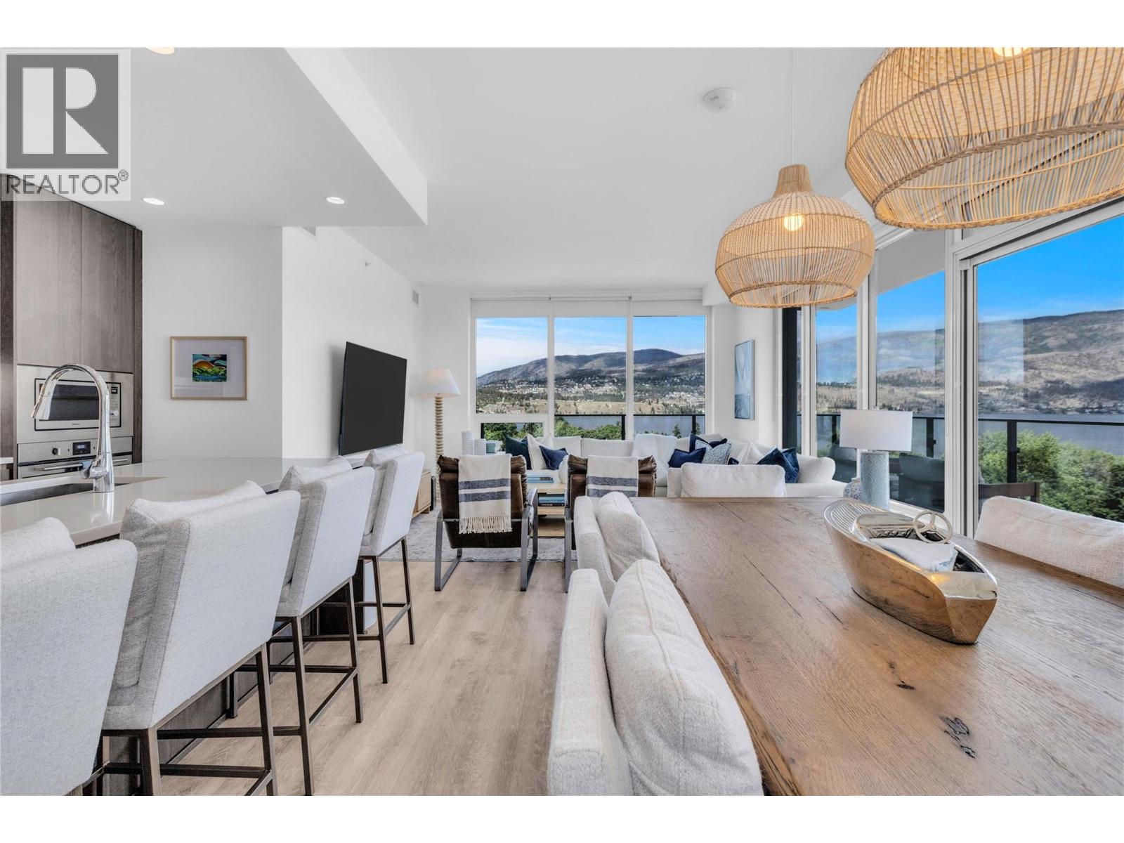 238 Leon Avenue Unit# 808, Kelowna, British Columbia  V1Y 0N6 - Photo 3 - 10402580