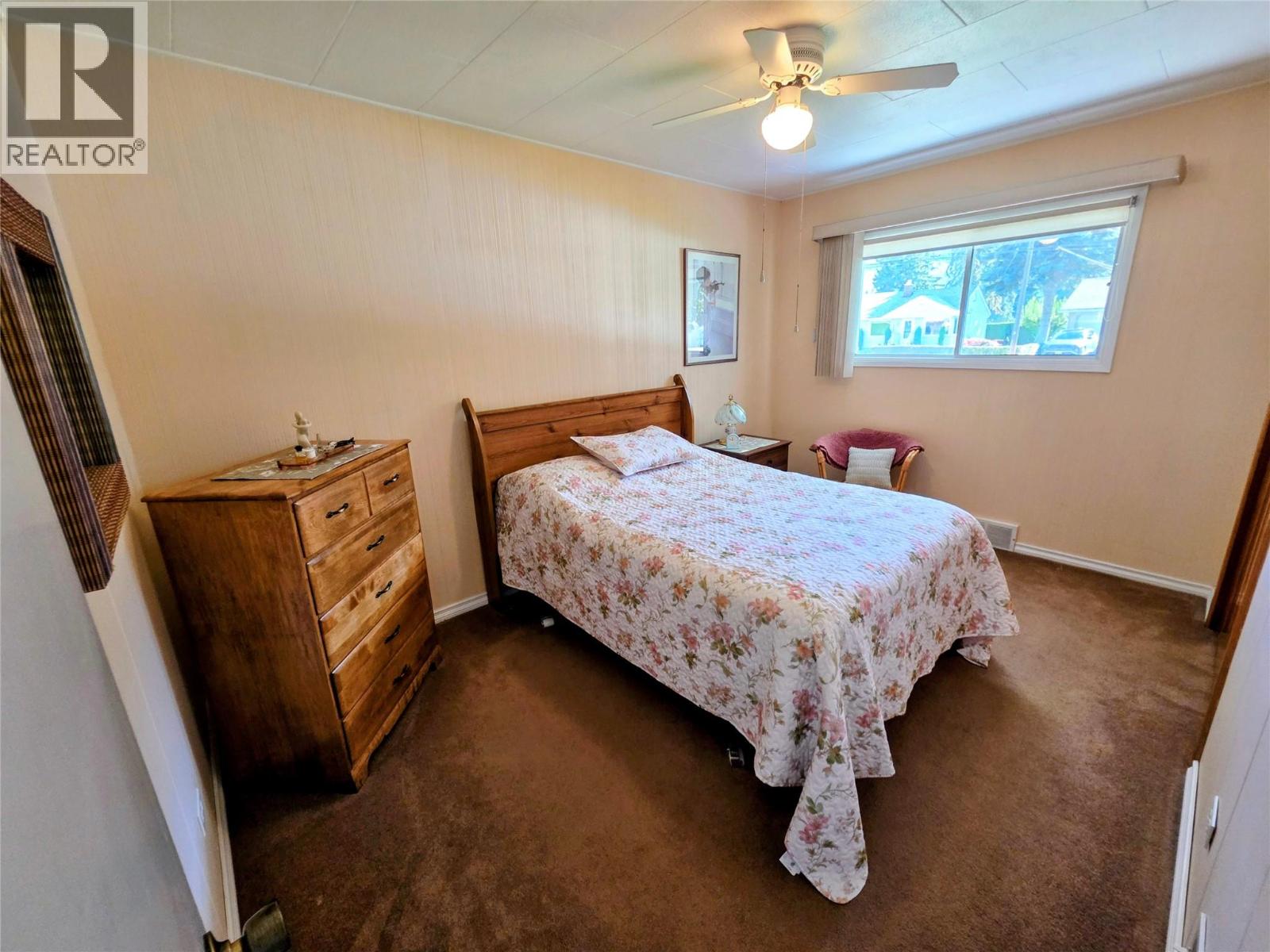 460 10th Avenue, Montrose, British Columbia  V0G 1P0 - Photo 13 - 10402456