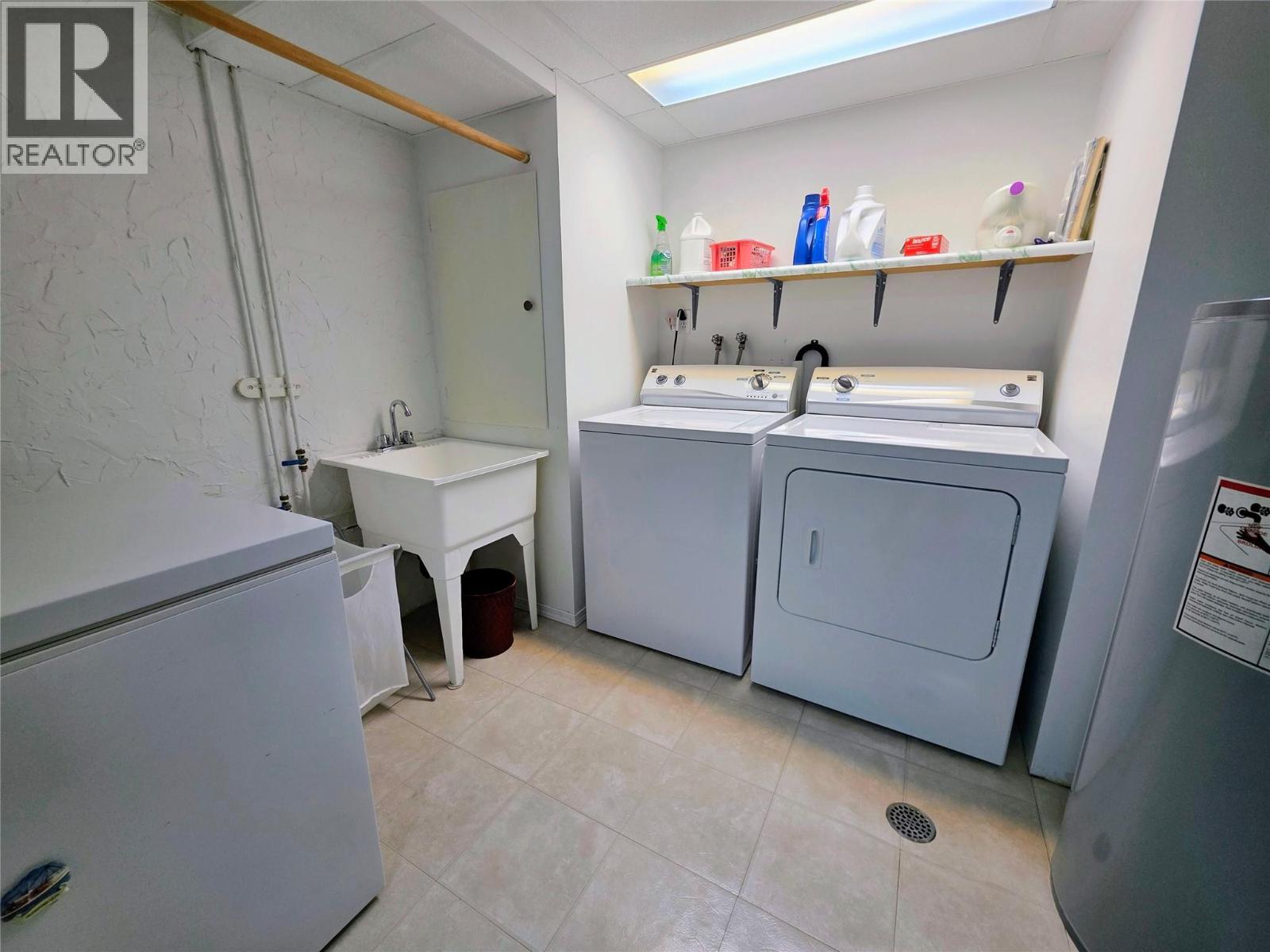 460 10th Avenue, Montrose, British Columbia  V0G 1P0 - Photo 19 - 10402456