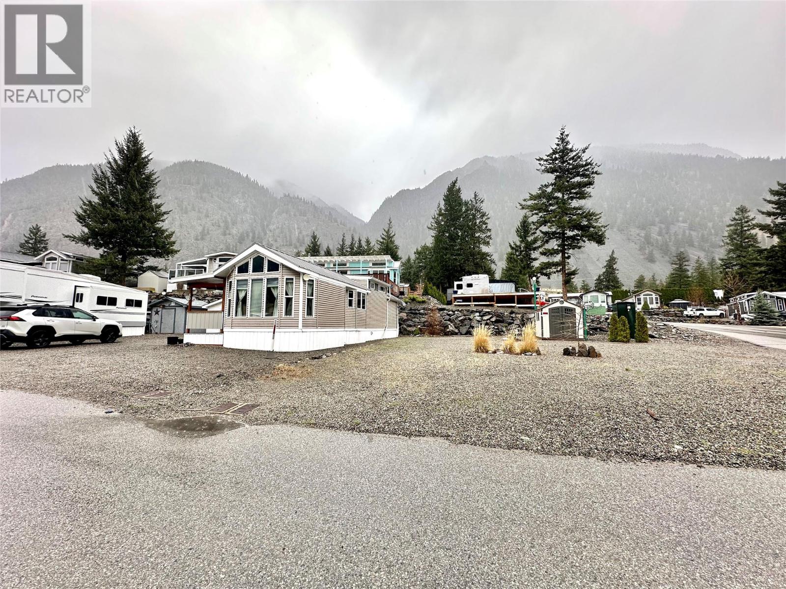 4354 Highway 3 Unit# 80, Keremeos, British Columbia  V0H 1K0 - Photo 3 - 10402158