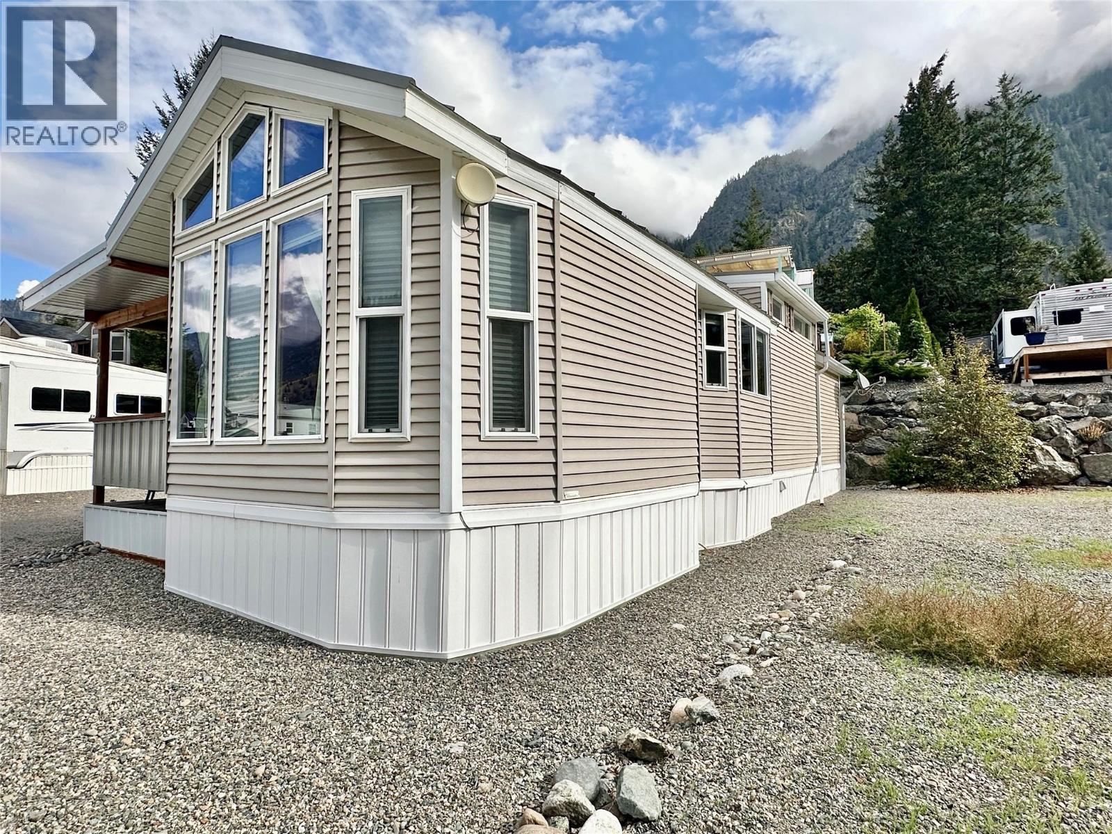 4354 Highway 3 Unit# 80, Keremeos, British Columbia  V0H 1K0 - Photo 51 - 10402158