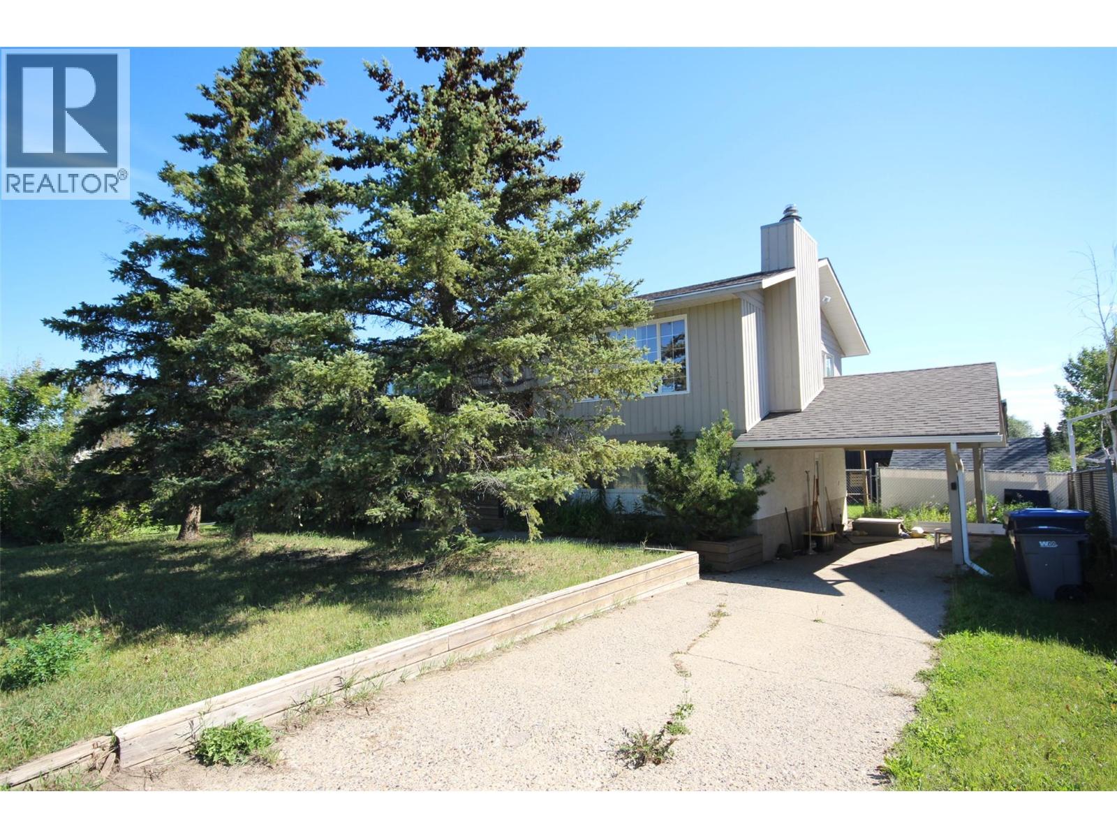 11304 17 Street, Dawson Creek, British Columbia  V1G 4J5 - Photo 1 - 10402638