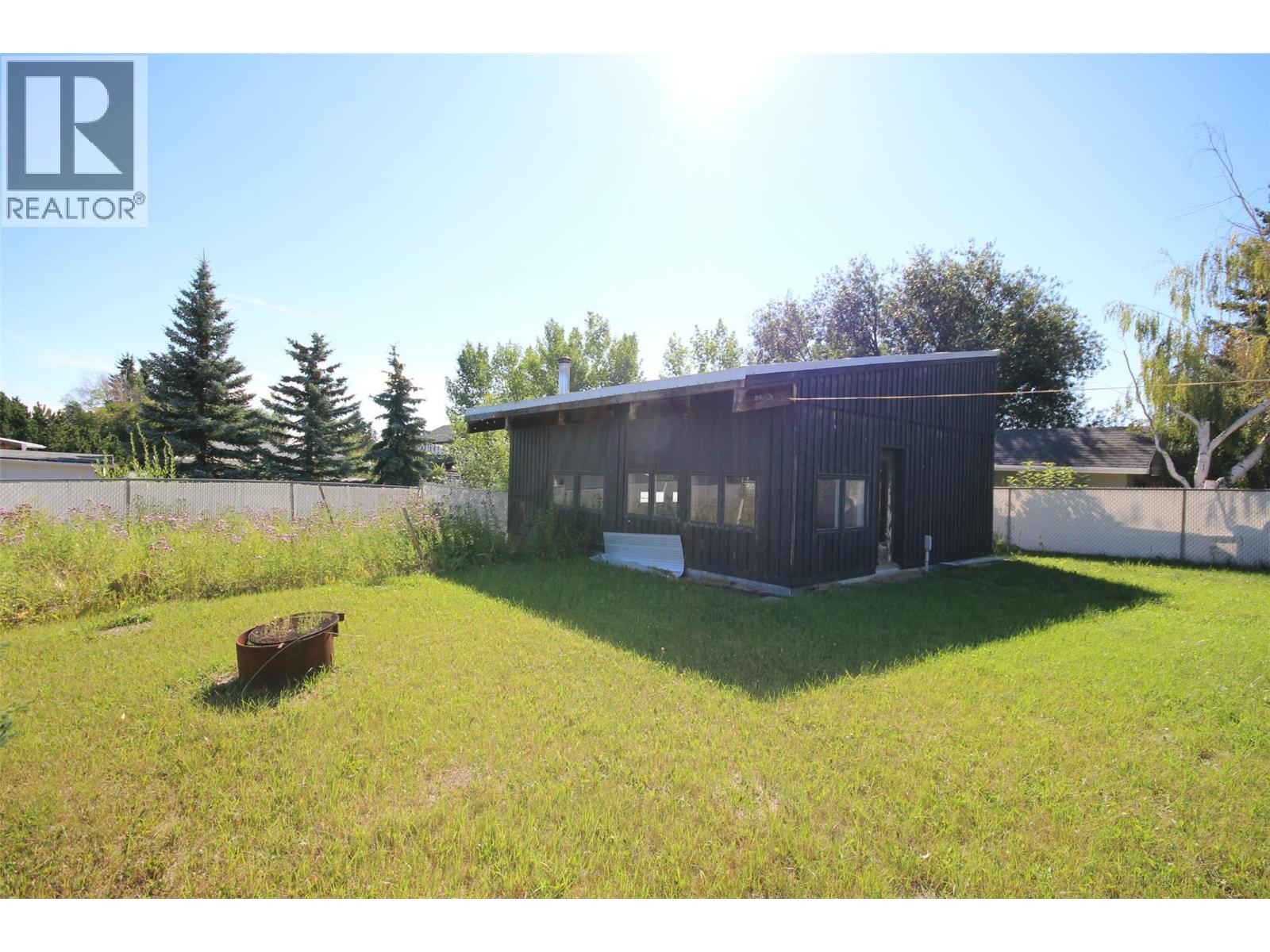 11304 17 Street, Dawson Creek, British Columbia  V1G 4J5 - Photo 2 - 10402638
