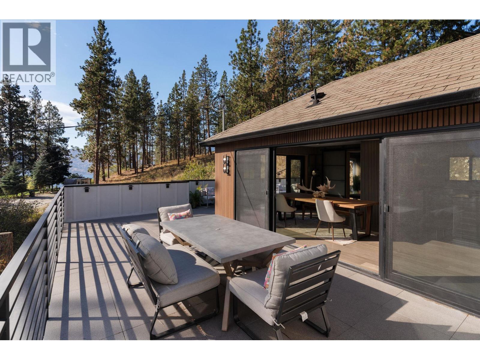 5828 Brown Place, Peachland, British Columbia  V1Y 4J1 - Photo 12 - 10402636