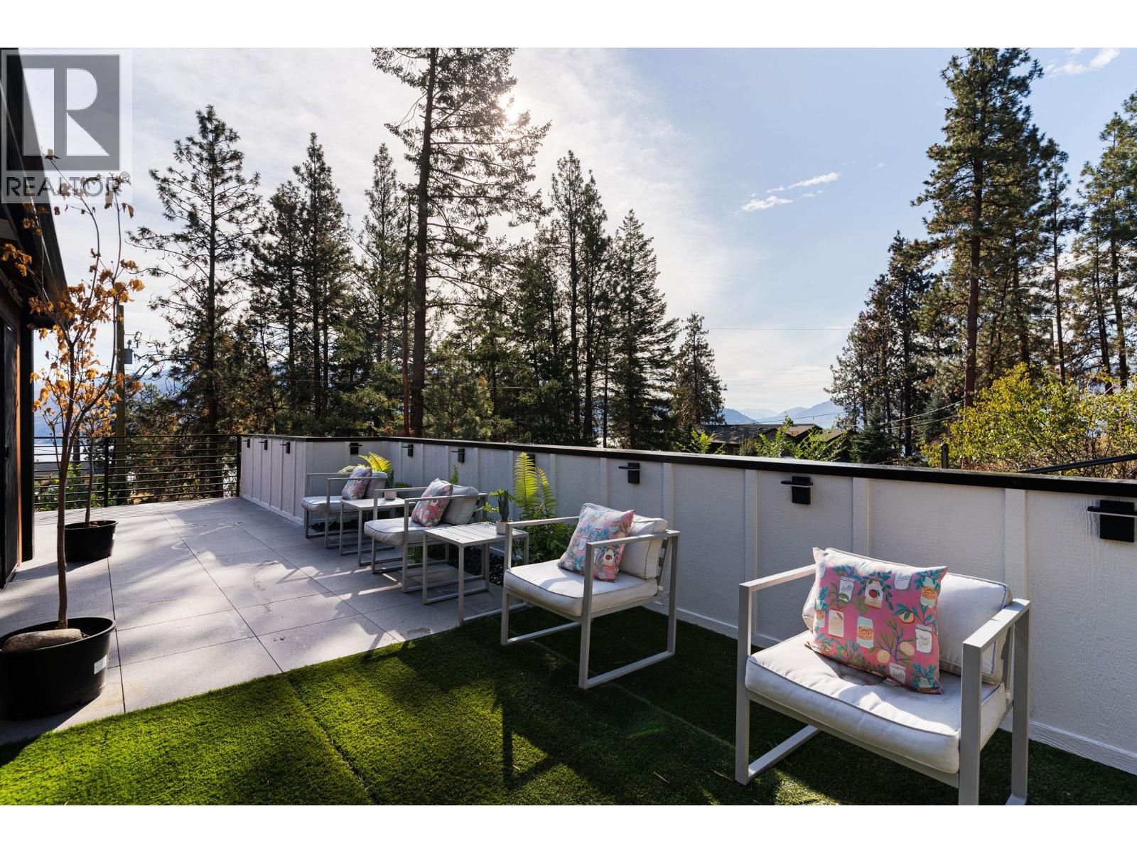 5828 Brown Place, Peachland, British Columbia  V1Y 4J1 - Photo 13 - 10402636