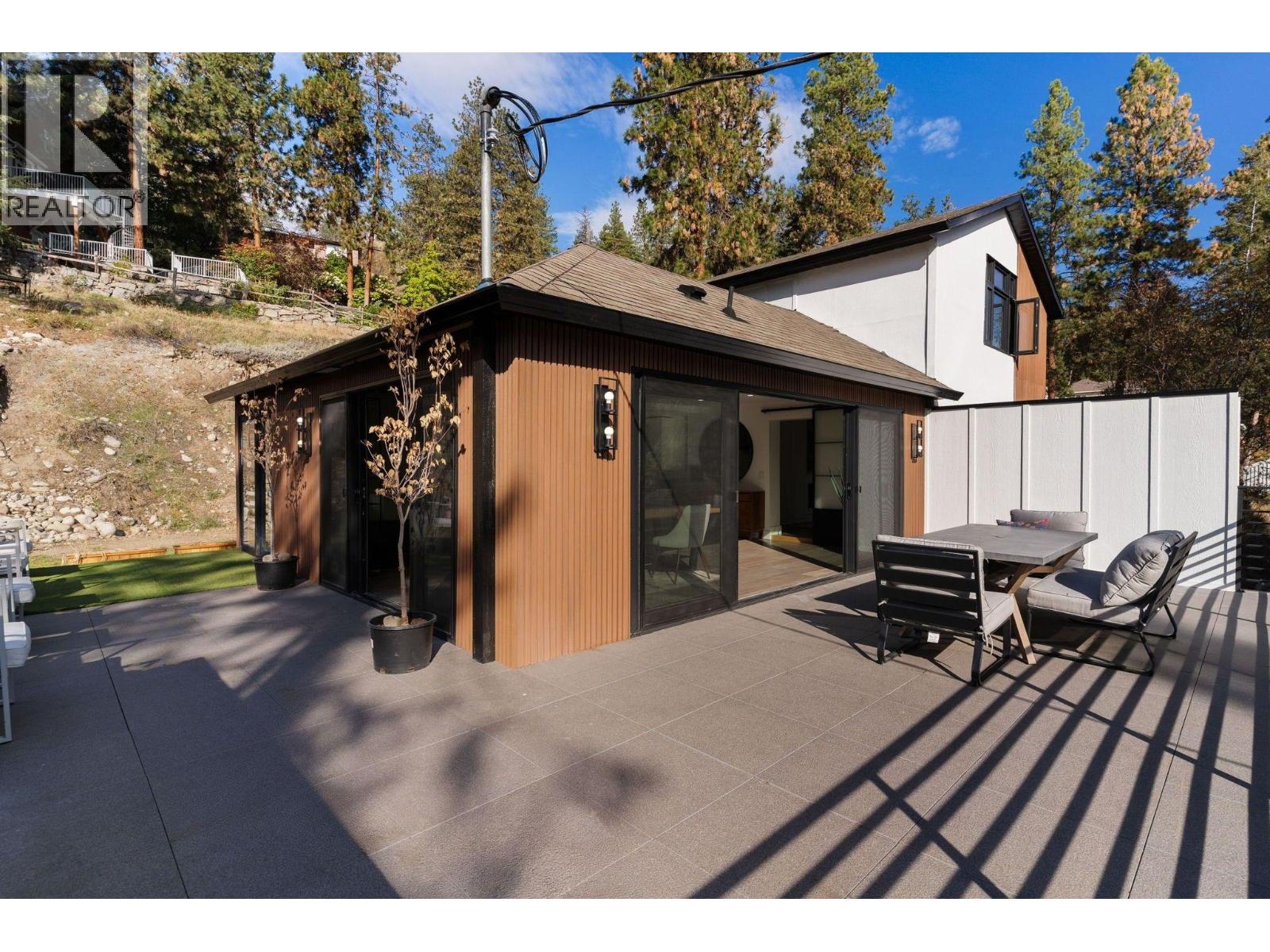 5828 Brown Place, Peachland, British Columbia  V1Y 4J1 - Photo 15 - 10402636