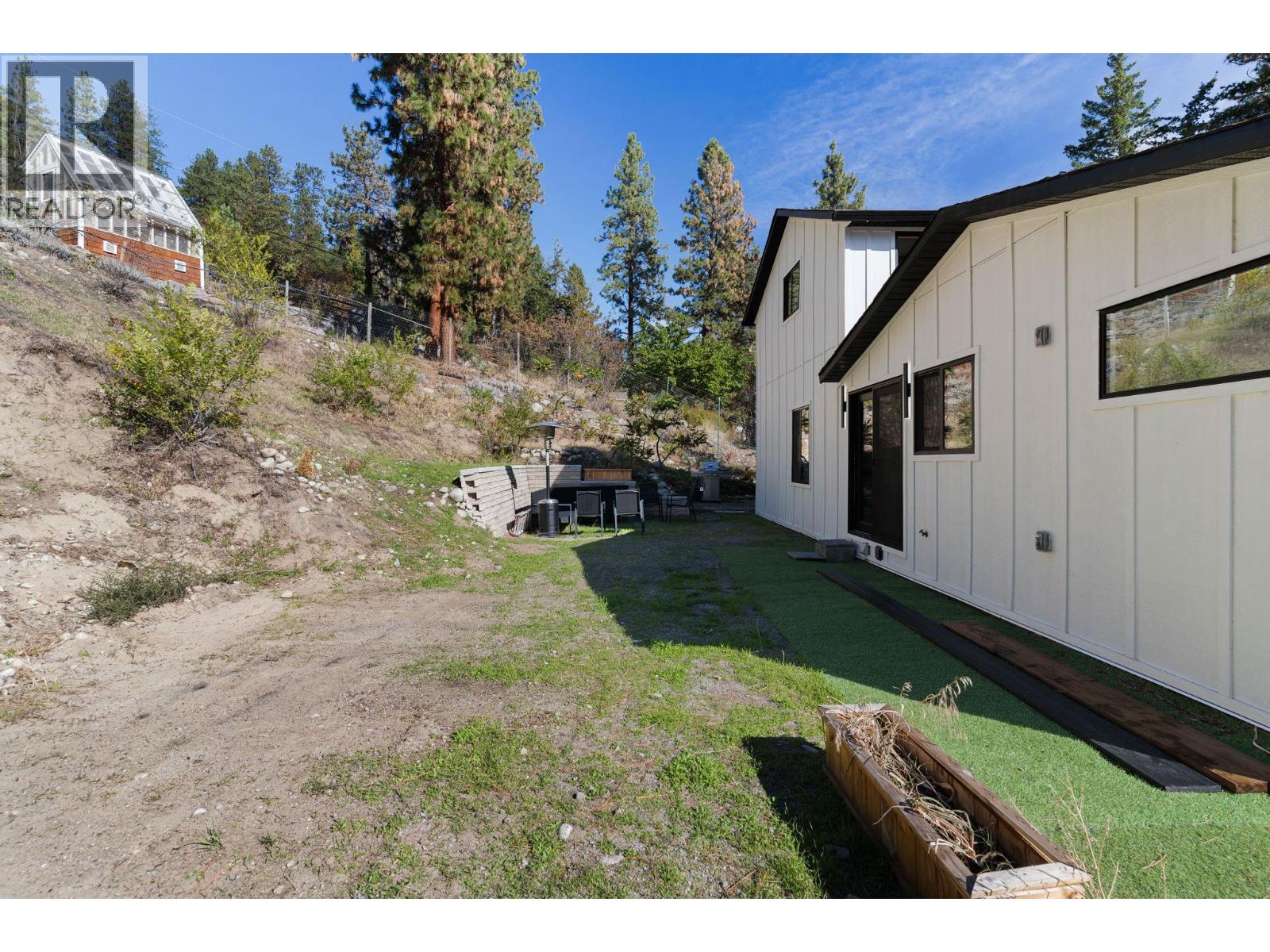 5828 Brown Place, Peachland, British Columbia  V1Y 4J1 - Photo 32 - 10402636