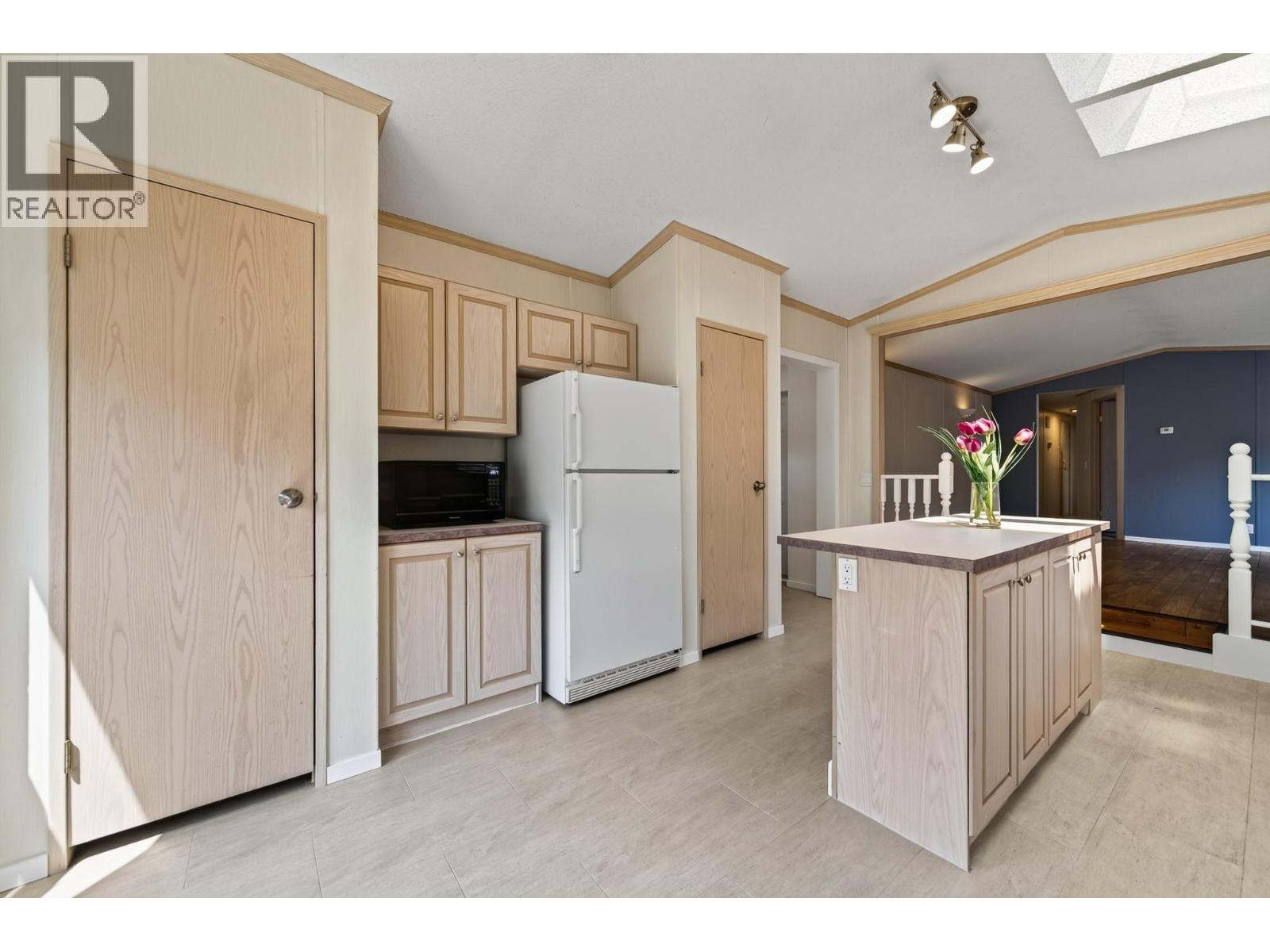 1951 Lodgepole Drive Unit# 46, Kamloops, British Columbia  V1S 1Y1 - Photo 7 - 10402565