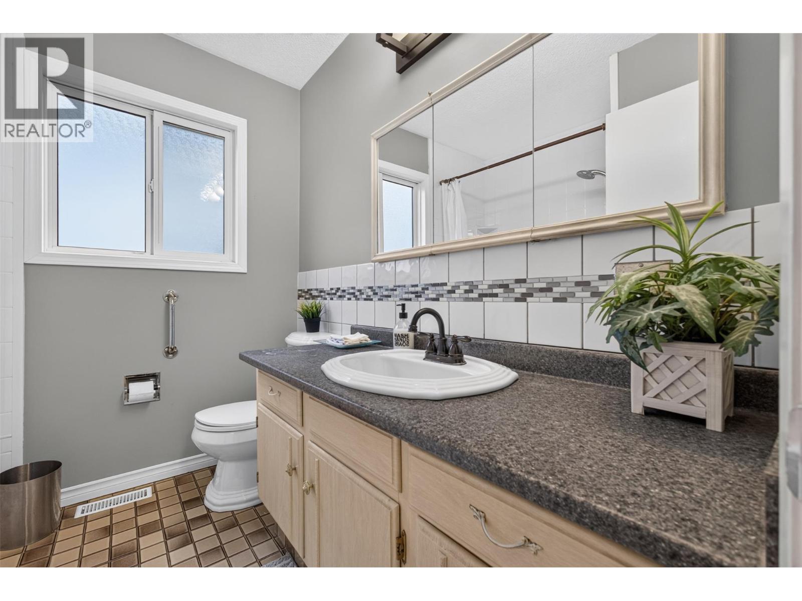 175 Venus Road, Kelowna, British Columbia  V1X 1H6 - Photo 16 - 10401793