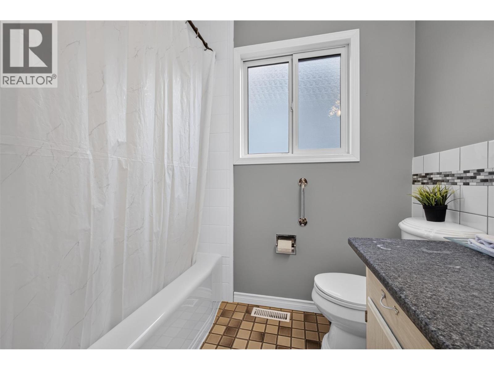 175 Venus Road, Kelowna, British Columbia  V1X 1H6 - Photo 17 - 10401793