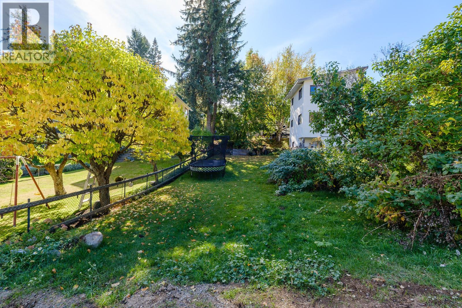 Third Avenue Lot# Lot 7, Rossland, British Columbia  V0G 1Y0 - Photo 1 - 10402246