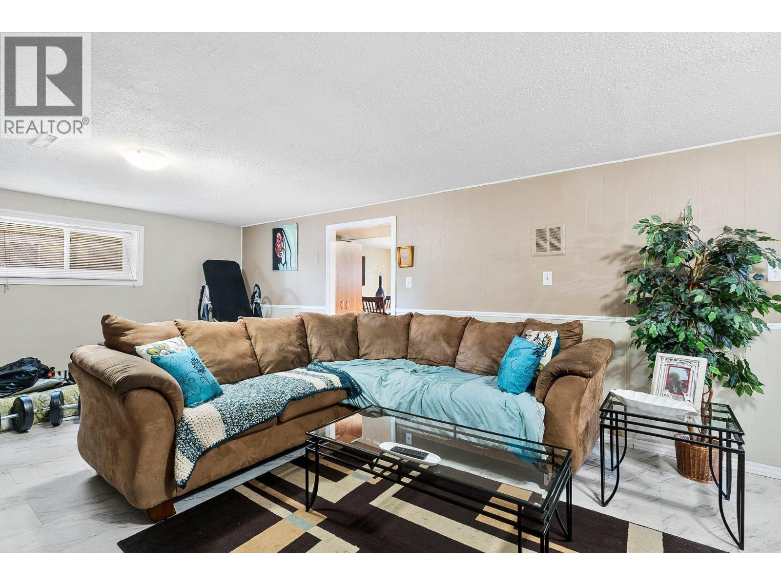 958 Stockwell Avenue, Kelowna, British Columbia  V1Y 6W2 - Photo 7 - 10402663