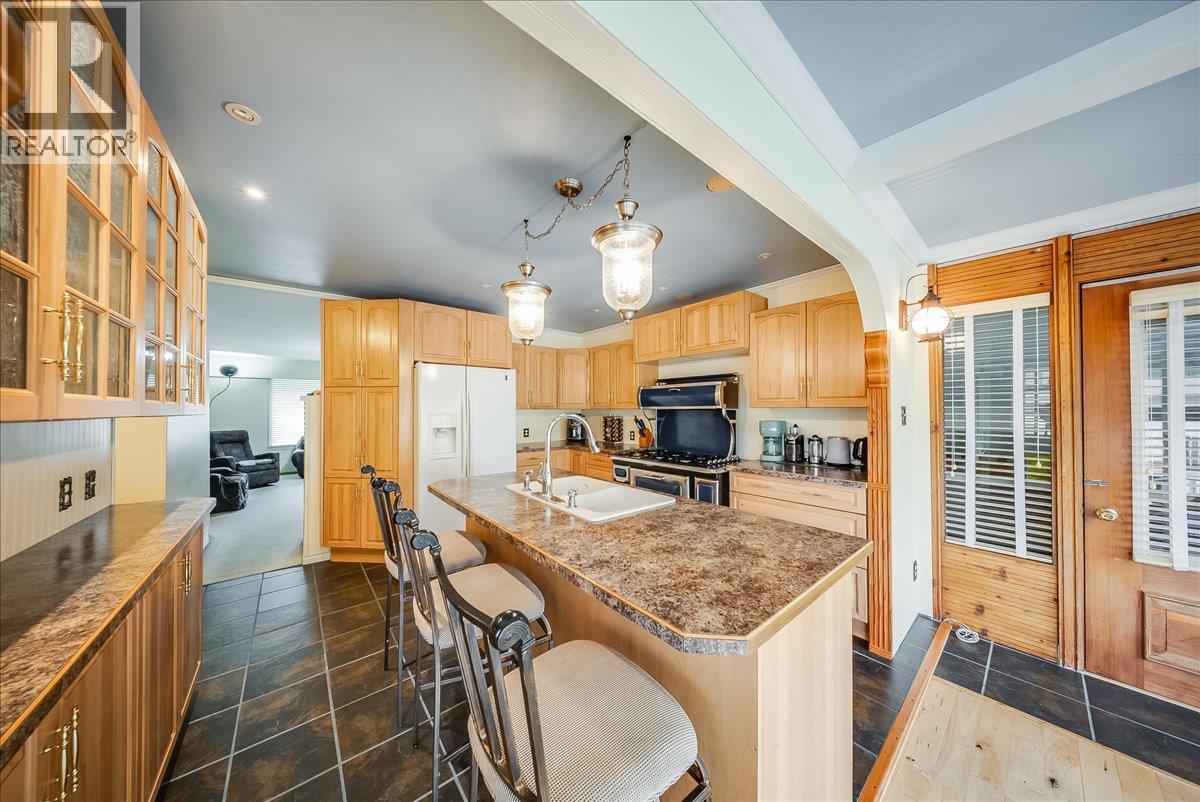221 Second Avenue, Rivervale, British Columbia  V1R 4V2 - Photo 7 - 10402522
