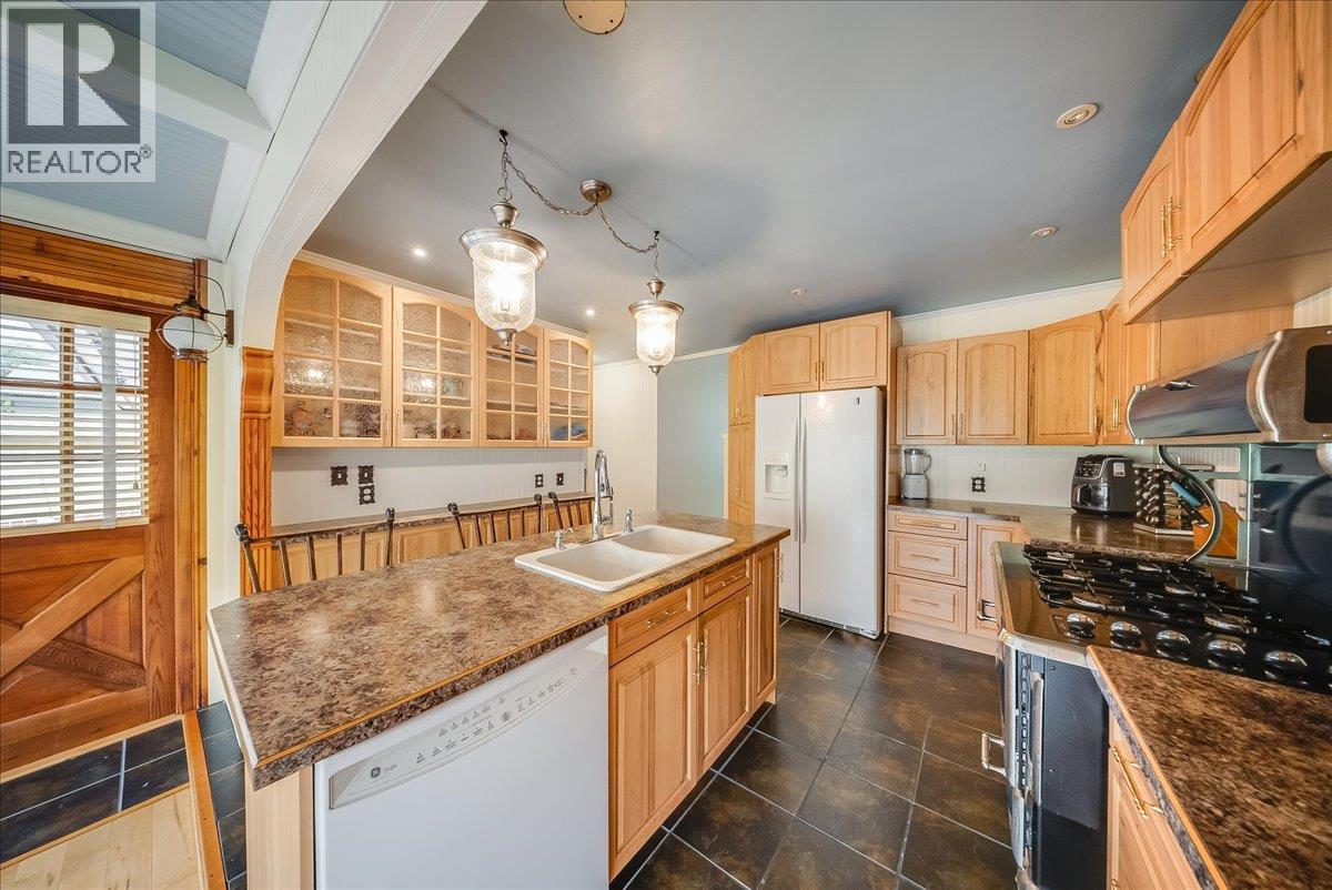 221 Second Avenue, Rivervale, British Columbia  V1R 4V2 - Photo 9 - 10402522