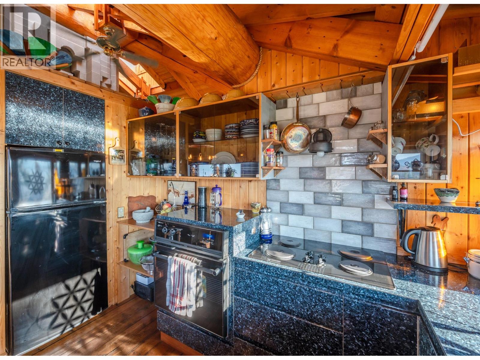 222 Old Camp Mckinney Road, Oliver, British Columbia  V0H 1T8 - Photo 19 - 10393316