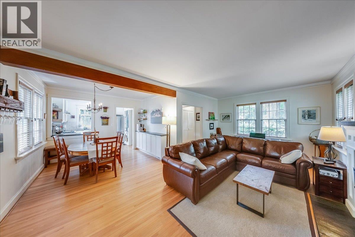 1760 Park Street, Rossland, British Columbia  V0G 1Y0 - Photo 14 - 10402673