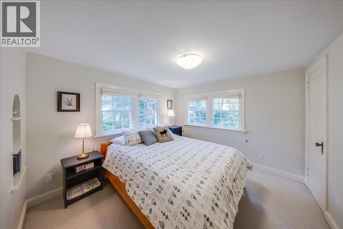 1760 Park Street, Rossland, British Columbia  V0G 1Y0 - Photo 20 - 10402673