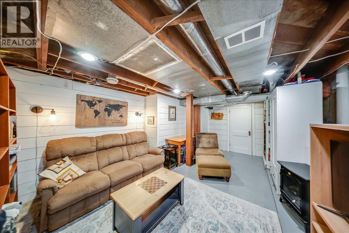 1760 Park Street, Rossland, British Columbia  V0G 1Y0 - Photo 30 - 10402673