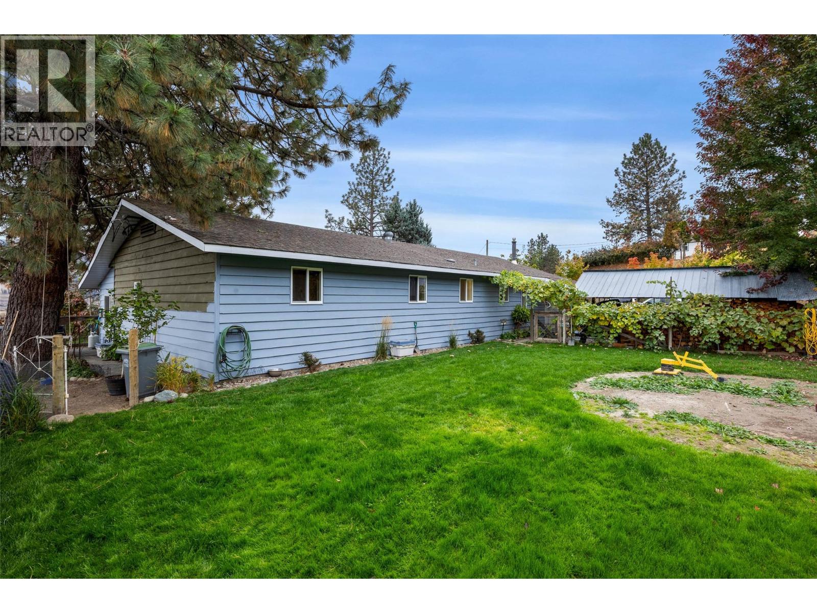 850 Inskip Road, Kamloops, British Columbia  V2B 8N7 - Photo 39 - 10396047