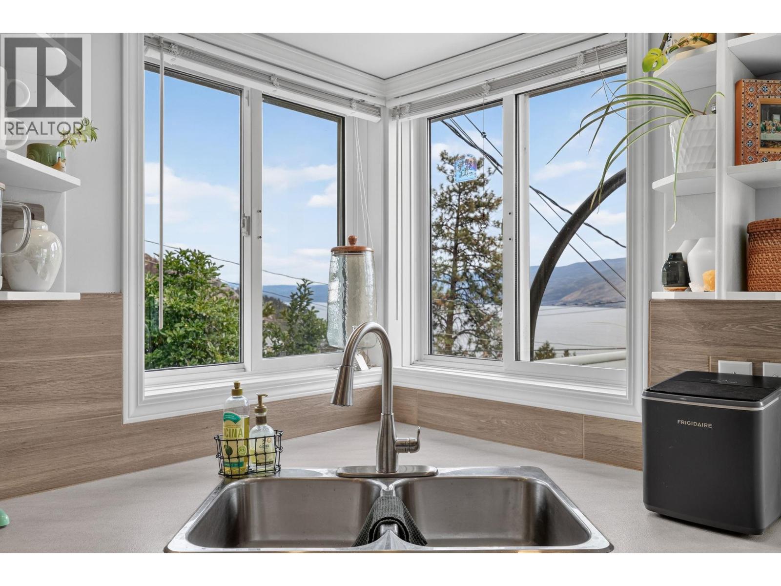 5290 Clarence Road, Peachland, British Columbia  V0H 1X2 - Photo 17 - 10400698