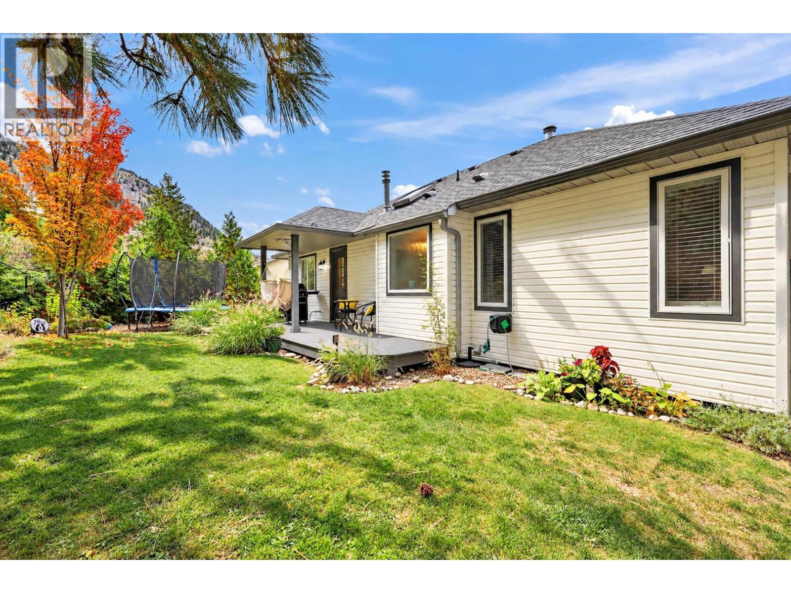 5290 Clarence Road, Peachland, British Columbia  V0H 1X2 - Photo 51 - 10400698