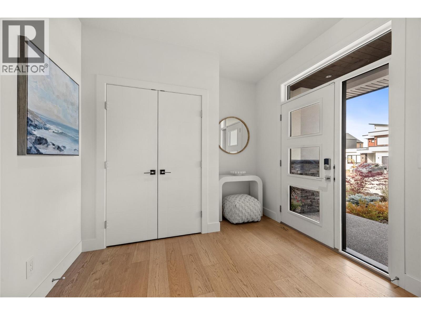 1265 Ponds Avenue, Kelowna, British Columbia  V1W 5N1 - Photo 4 - 10402719