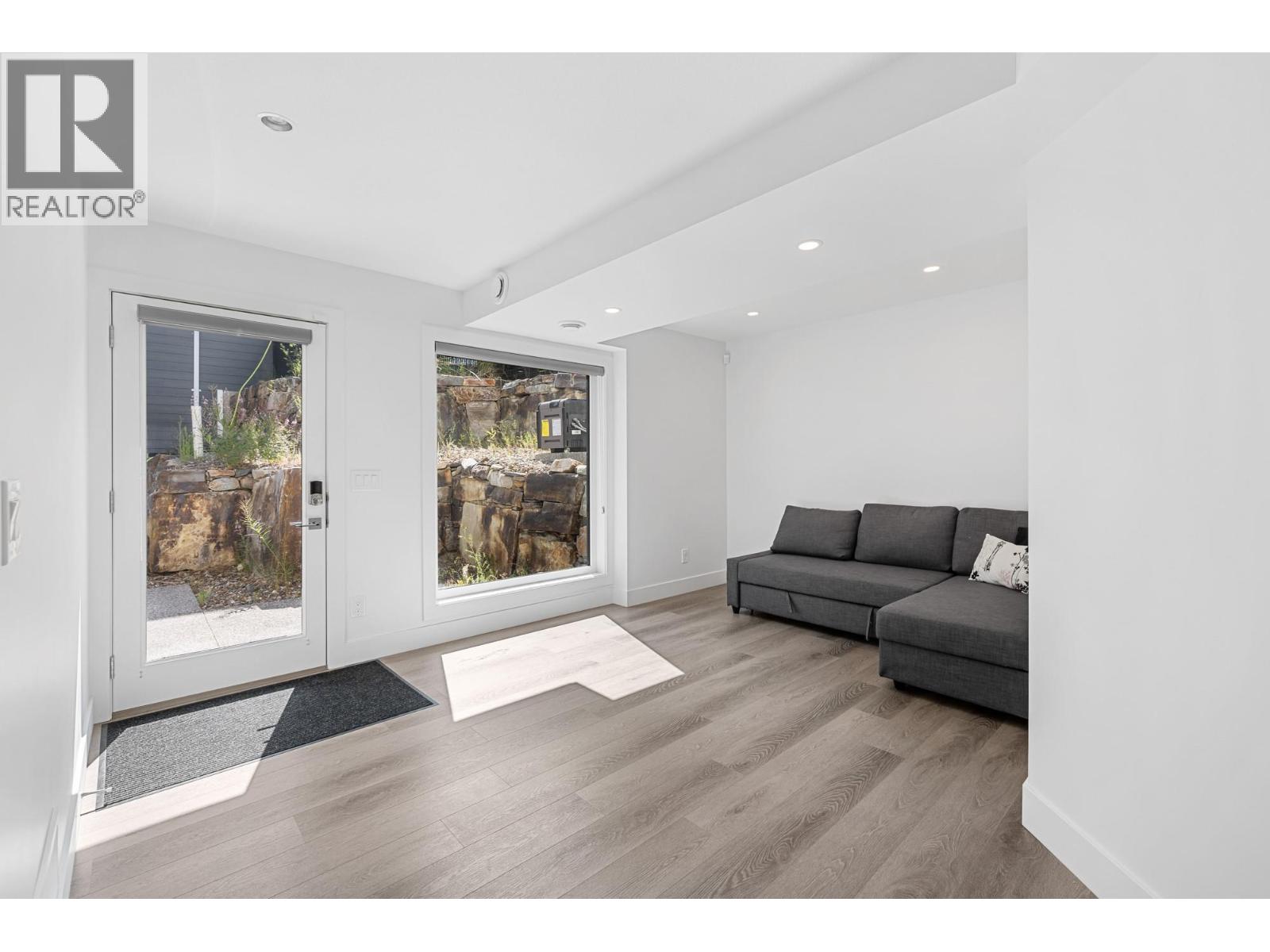 1265 Ponds Avenue, Kelowna, British Columbia  V1W 5N1 - Photo 51 - 10402719