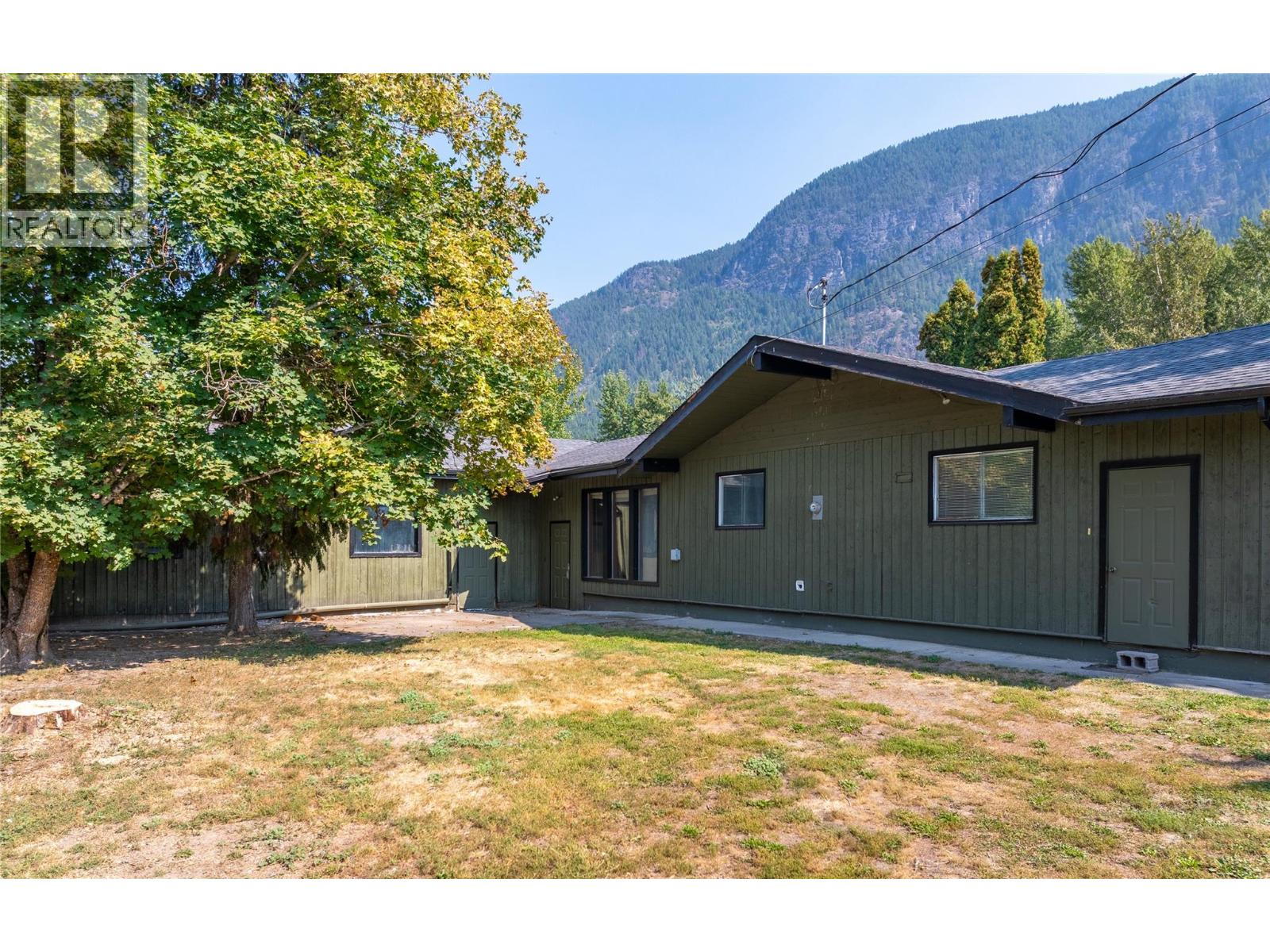 4580 44th Street, Canyon, British Columbia  V0B 1C1 - Photo 16 - 10402470