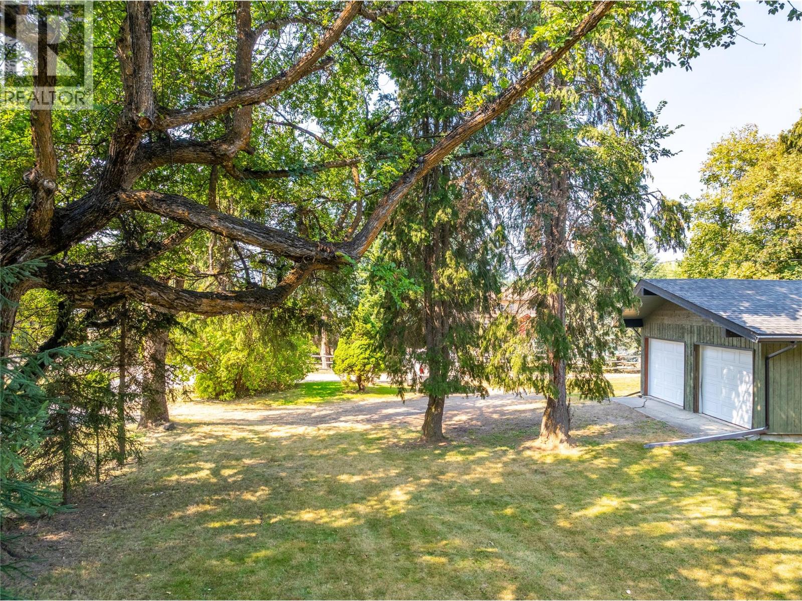 4580 44th Street, Canyon, British Columbia  V0B 1C1 - Photo 18 - 10402470