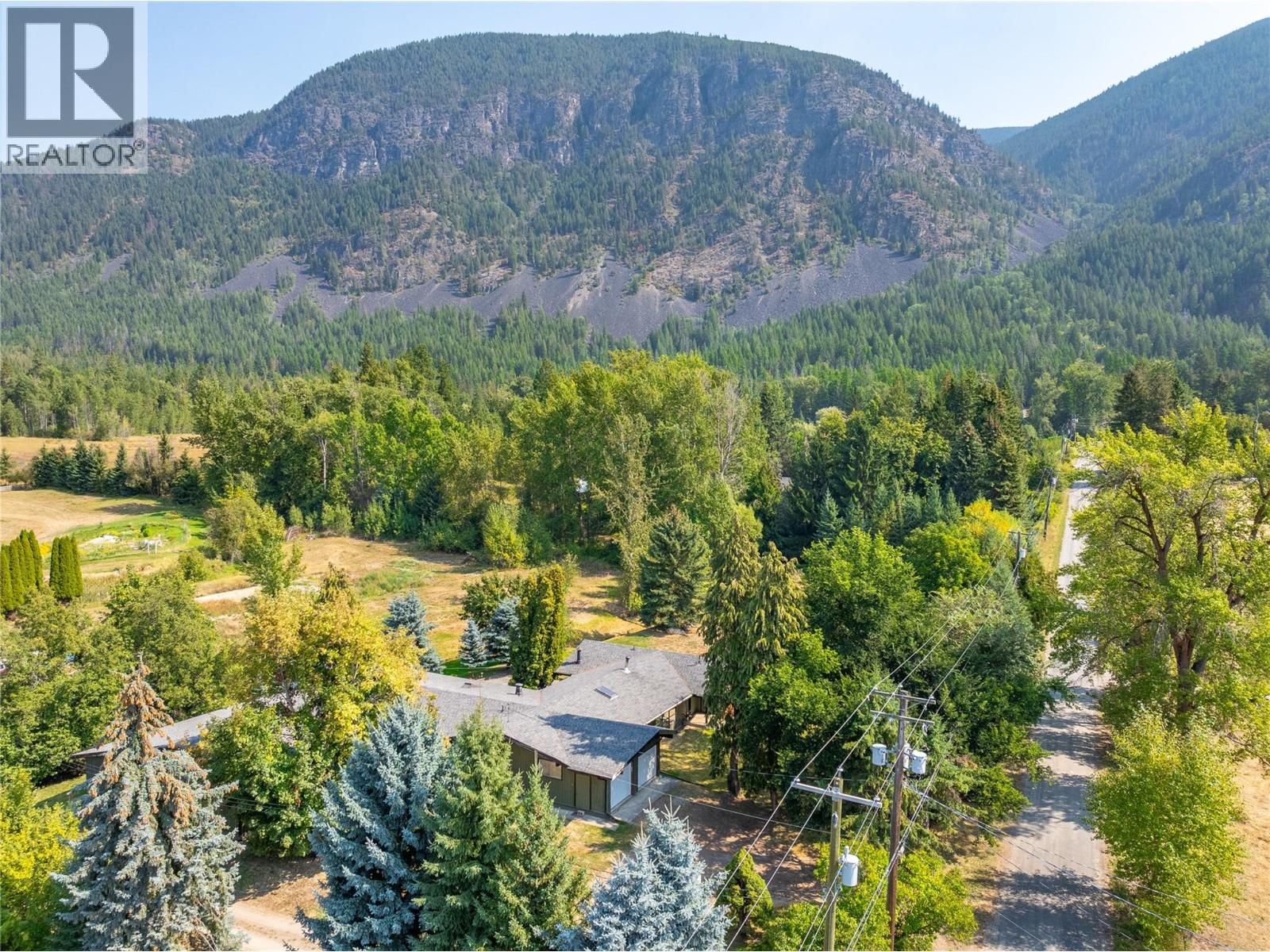 4580 44th Street, Canyon, British Columbia  V0B 1C1 - Photo 22 - 10402470
