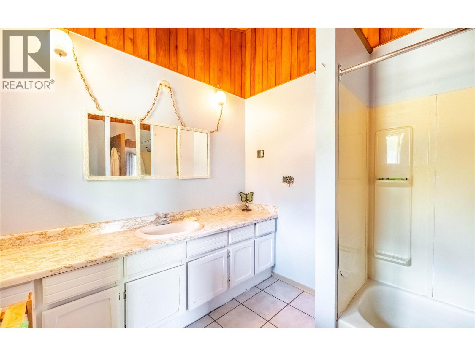 4580 44th Street, Canyon, British Columbia  V0B 1C1 - Photo 51 - 10402470