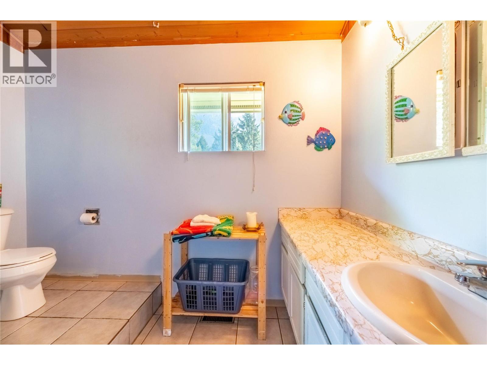 4580 44th Street, Canyon, British Columbia  V0B 1C1 - Photo 52 - 10402470
