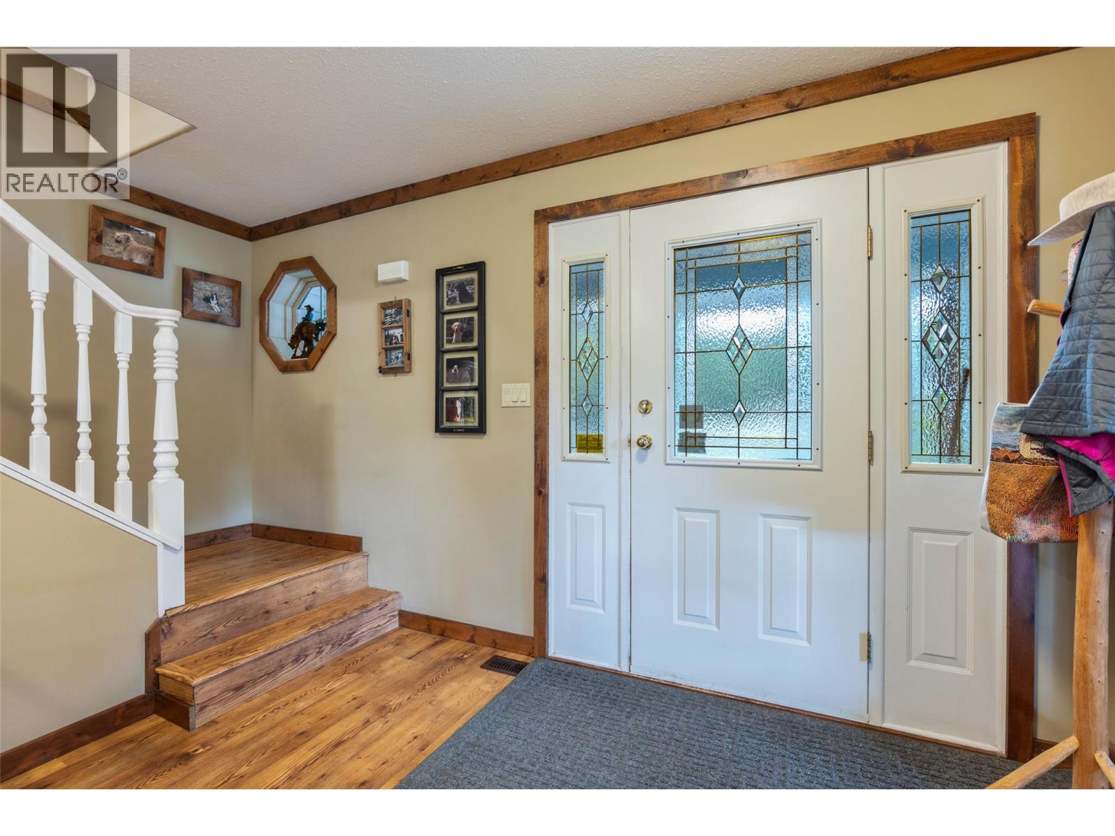 5809 Beech Road, Merritt, British Columbia  V1K 1M6 - Photo 11 - 10402485