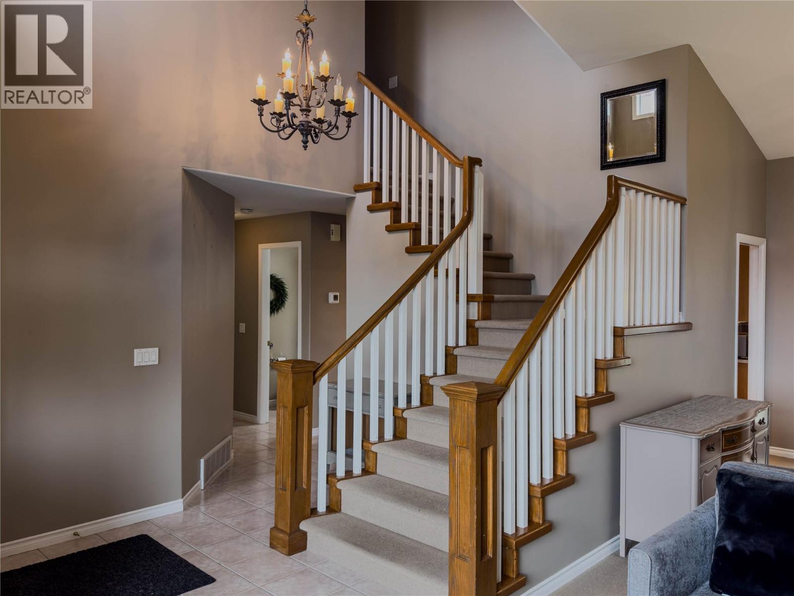 101 Coppertree Court, Kamloops, British Columbia  V2E 2N4 - Photo 3 - 10402364