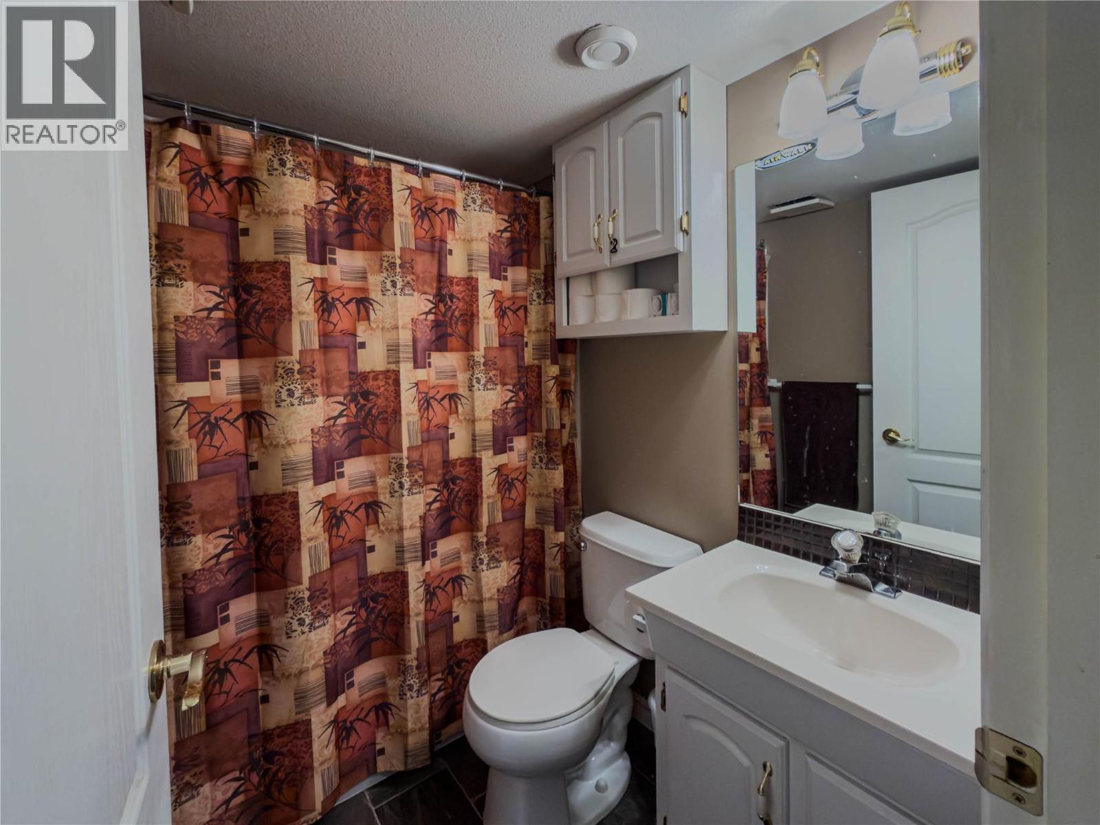 101 Coppertree Court, Kamloops, British Columbia  V2E 2N4 - Photo 33 - 10402364