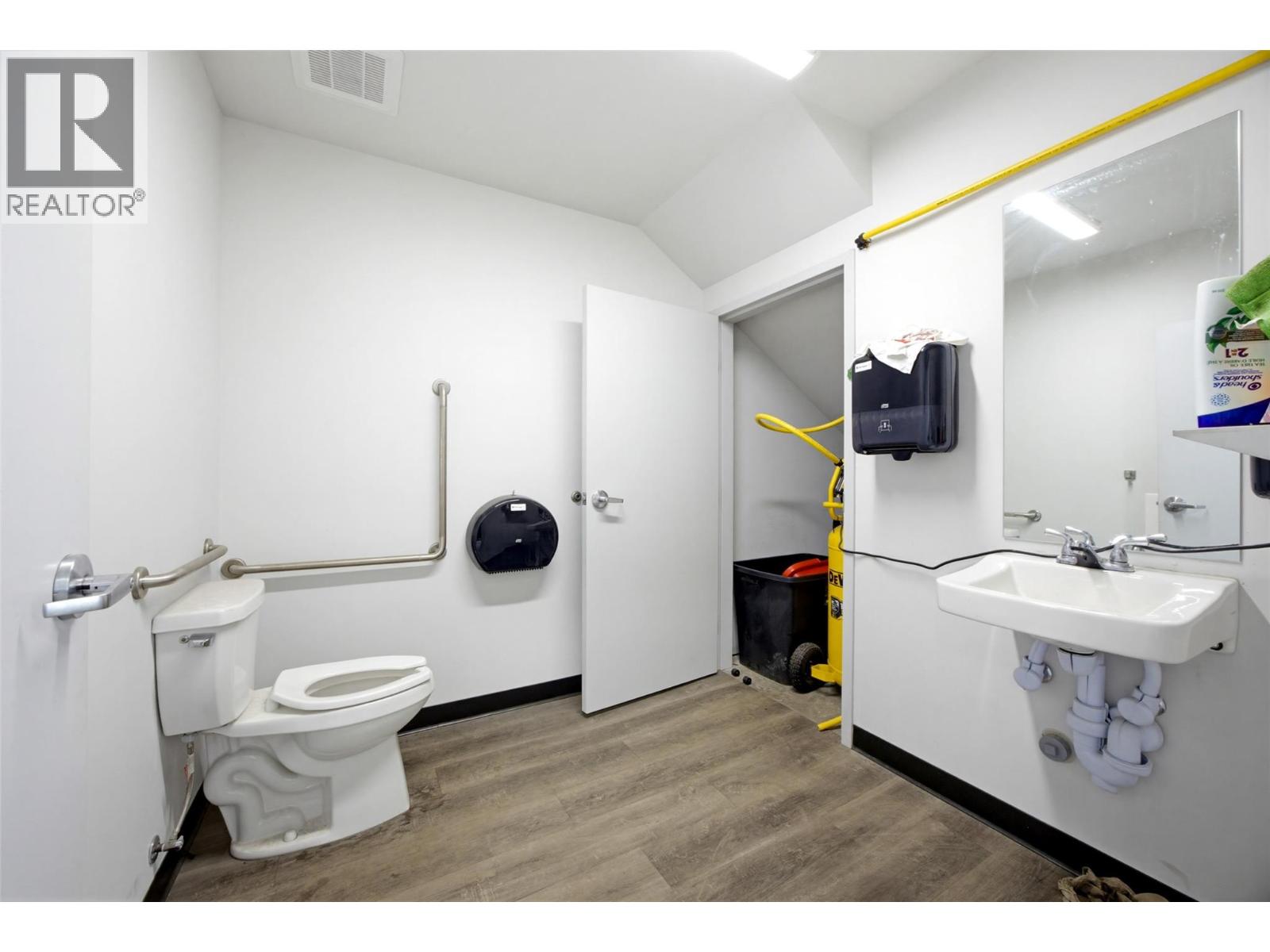 7410 Dallas Drive, Kamloops, British Columbia  V2C 6X2 - Photo 24 - 10402629