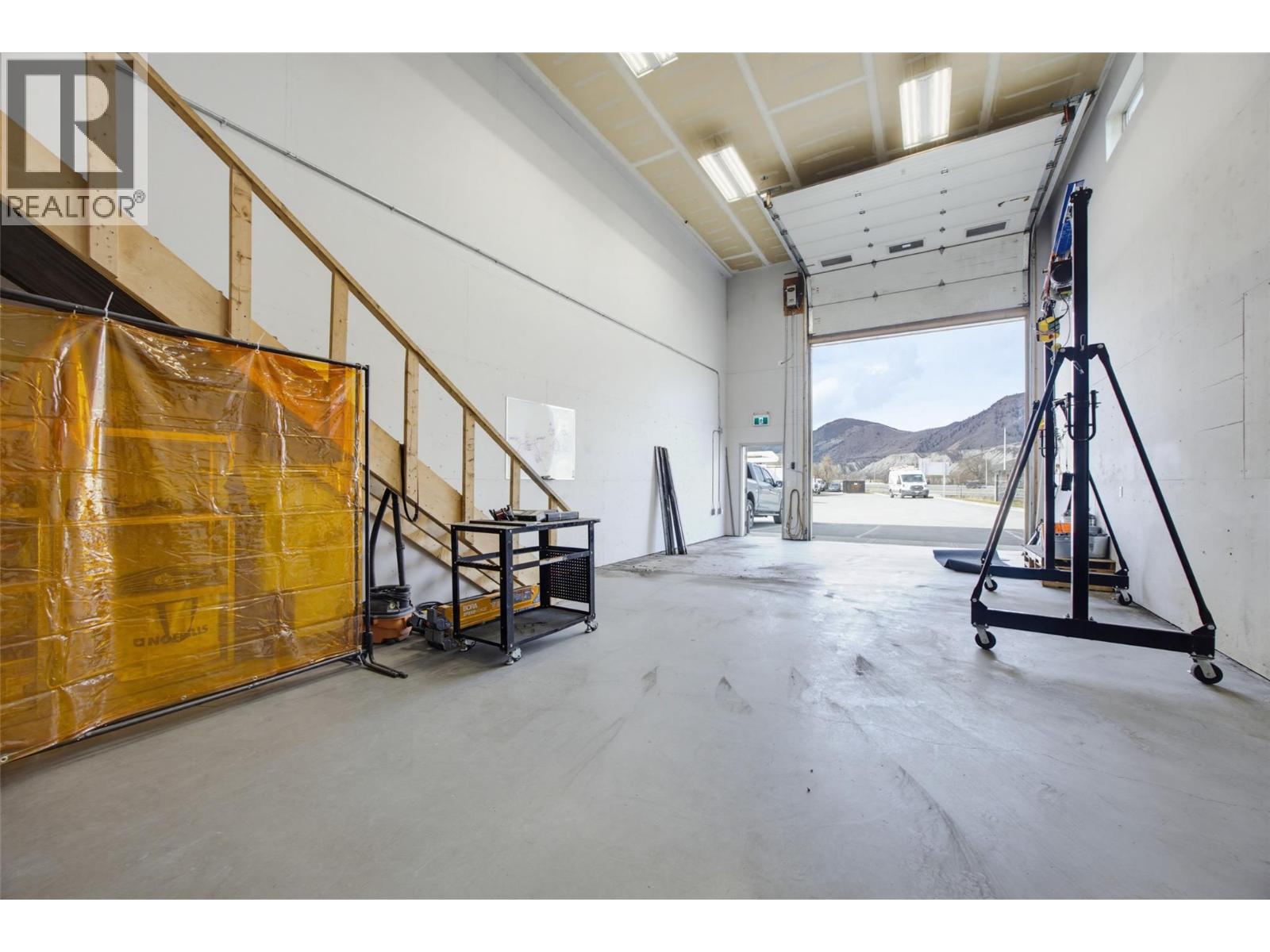 7410 Dallas Drive, Kamloops, British Columbia  V2C 6X2 - Photo 8 - 10402629