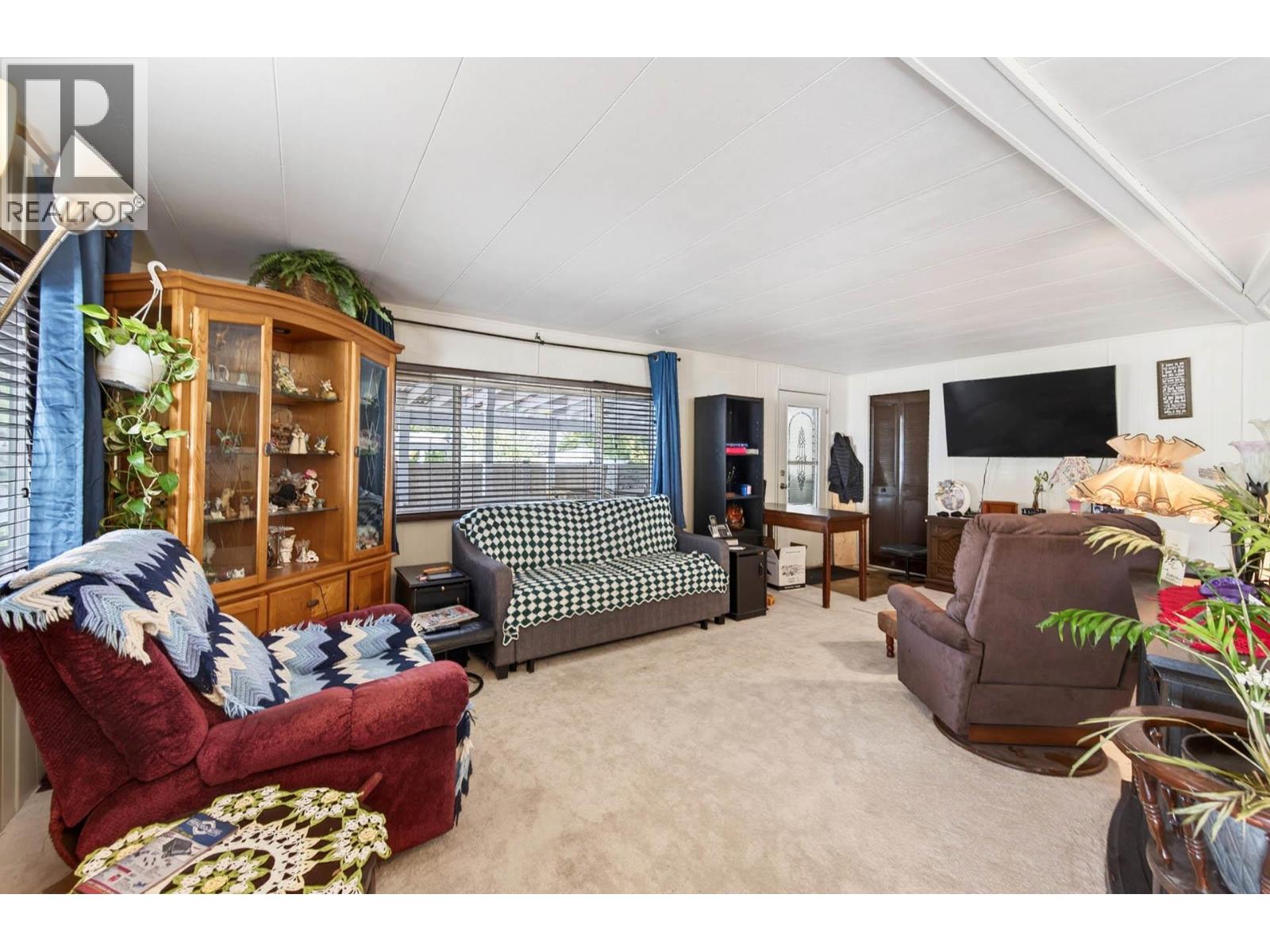 2400 Oakdale Way Unit# 228, Kamloops, British Columbia  V2B 6W7 - Photo 3 - 10402623