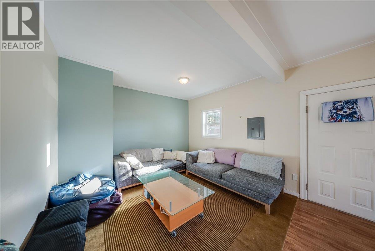 514 Davies Avenue, Salmo, British Columbia  V0G 1Z0 - Photo 16 - 10402583
