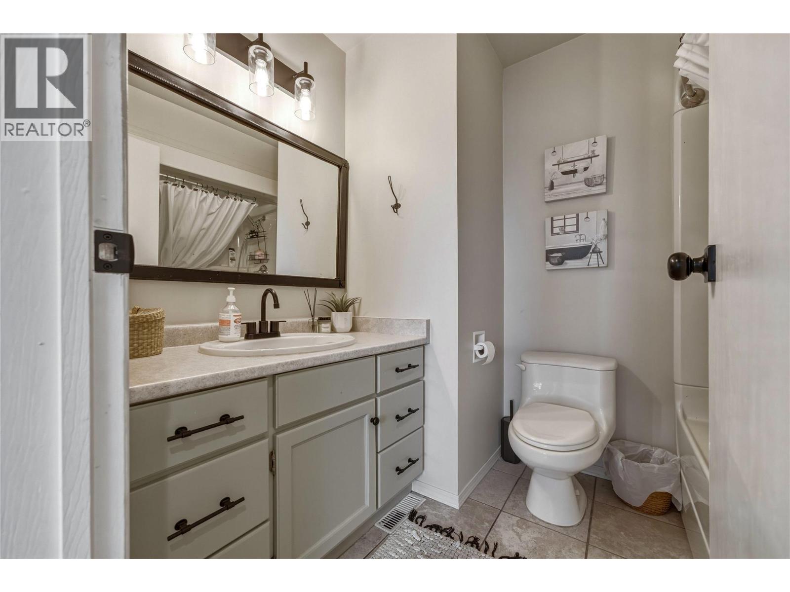 1206 39b Avenue, Vernon, British Columbia  V1T 7K4 - Photo 15 - 10402747