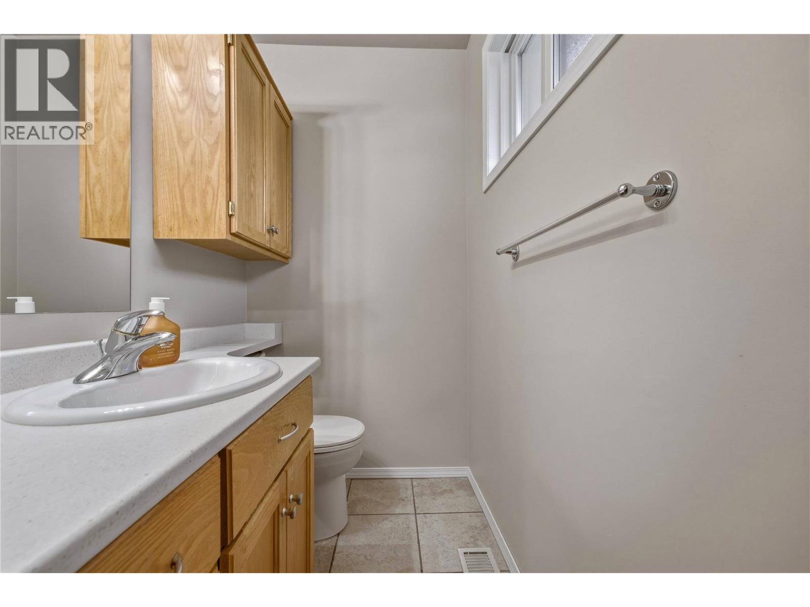 1206 39b Avenue, Vernon, British Columbia  V1T 7K4 - Photo 18 - 10402747