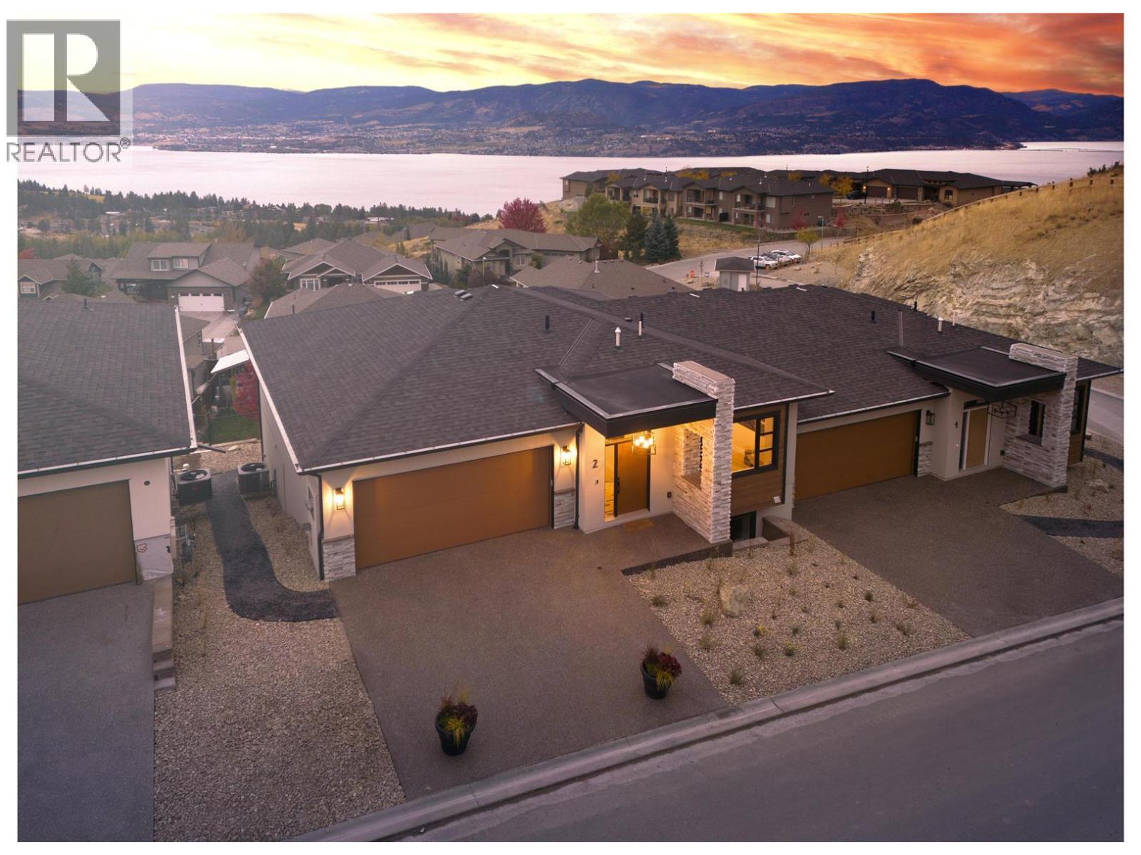 796 Kuipers Crescent Unit# 2, Kelowna, British Columbia  V1W 0C2 - Photo 1 - 10402658