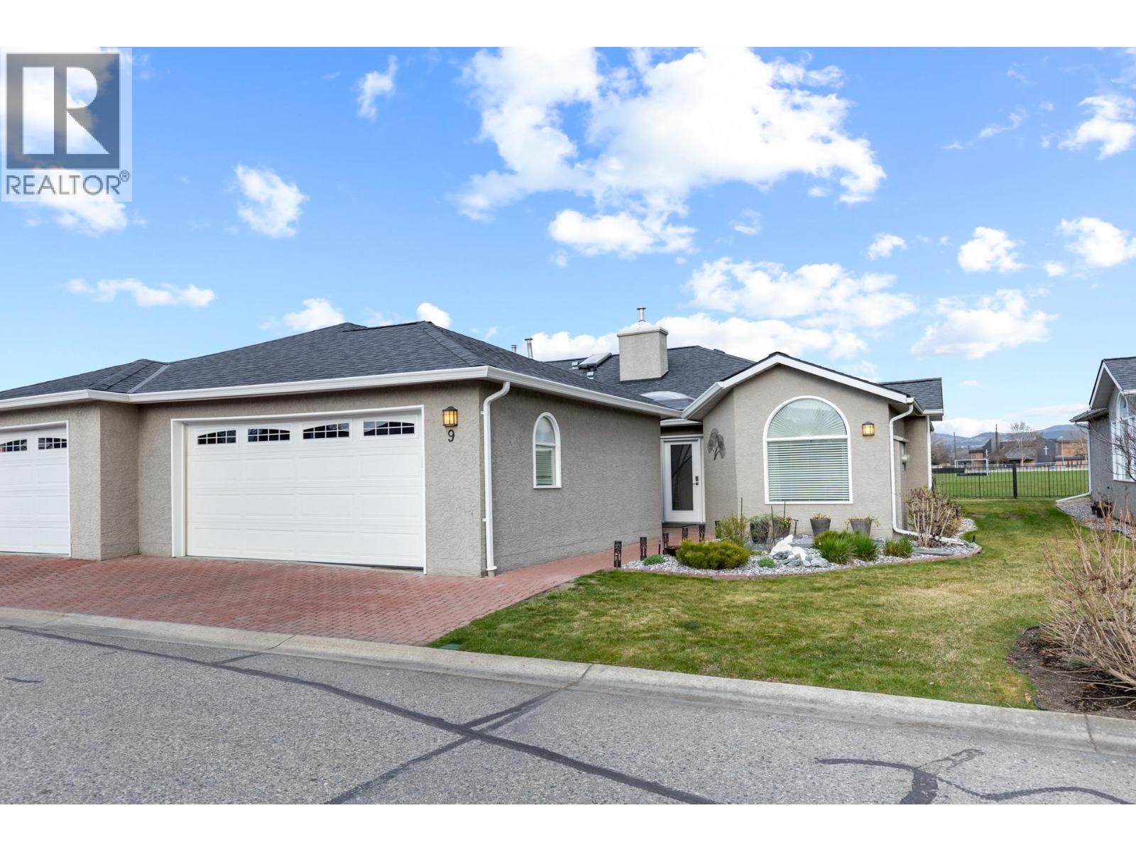 1020 Lanfranco Road Unit# 9, Kelowna, British Columbia  V1W 3W6 - Photo 1 - 10402726