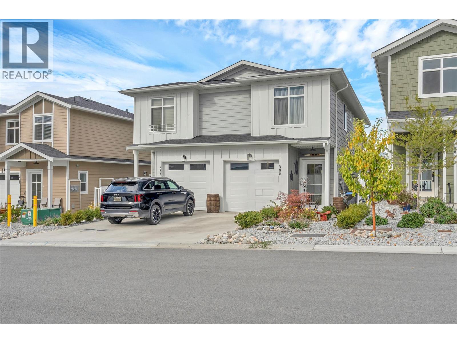 386 Chardonnay Avenue, Oliver, British Columbia  V0H 1T4 - Photo 1 - 10402379
