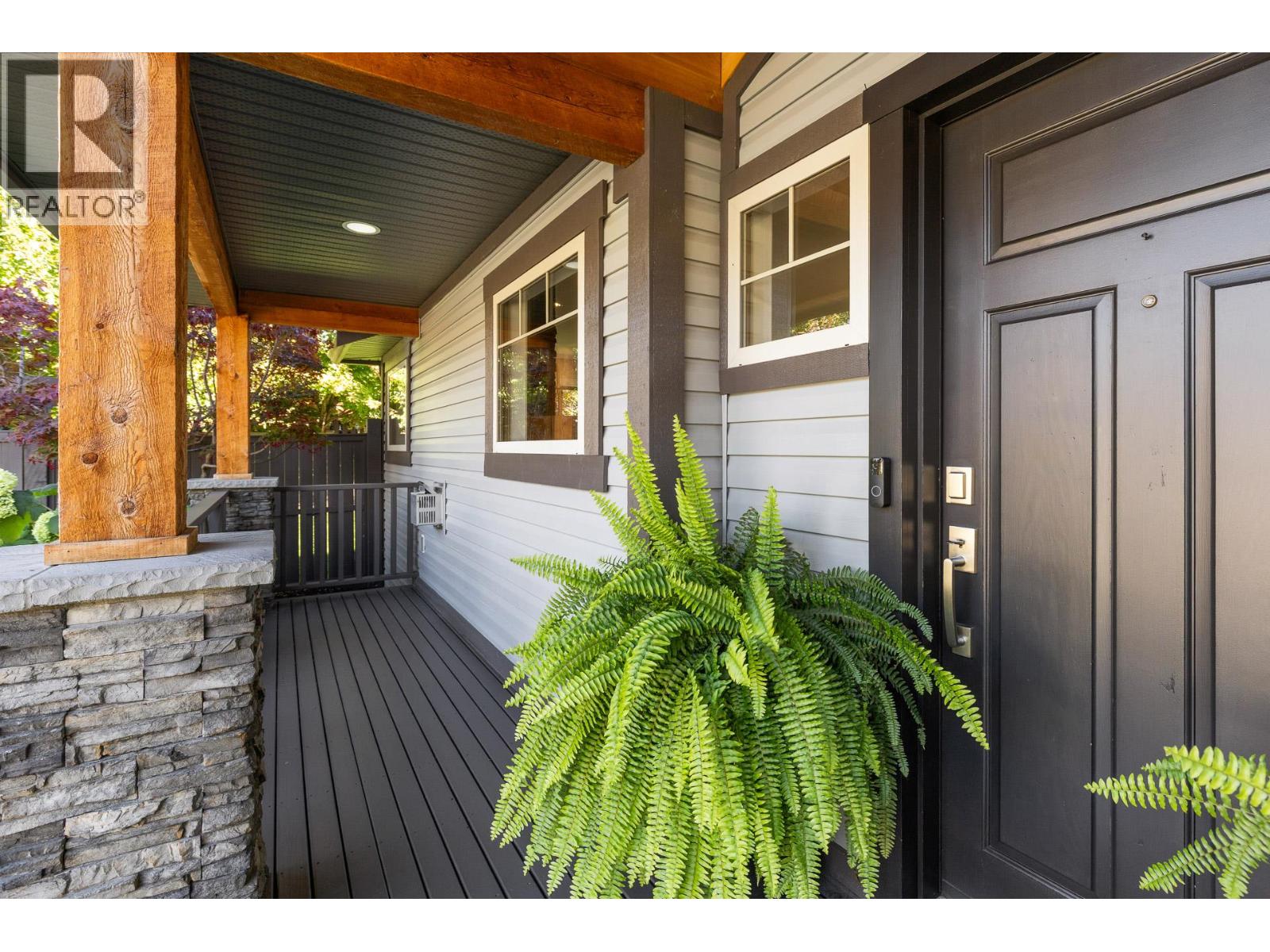 905 Paret Crescent, Kelowna, British Columbia  V1W 4X8 - Photo 10 - 10402275