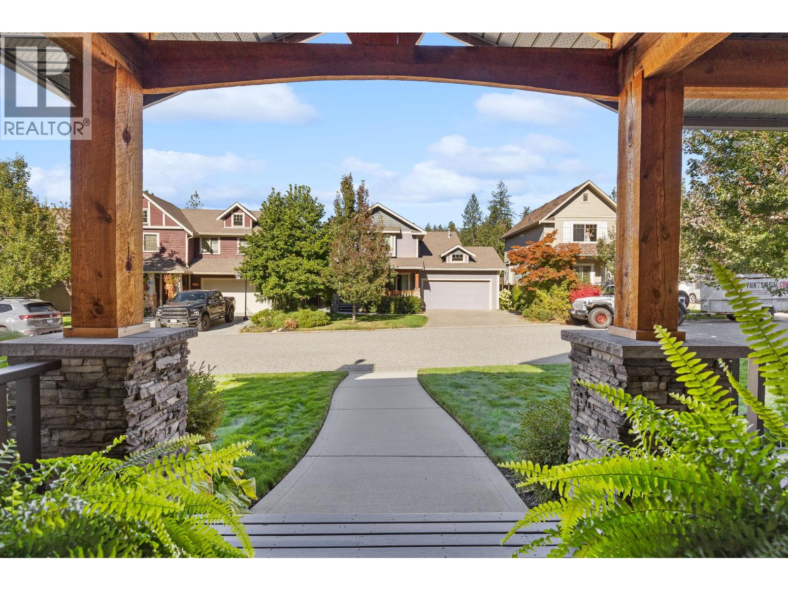 905 Paret Crescent, Kelowna, British Columbia  V1W 4X8 - Photo 11 - 10402275