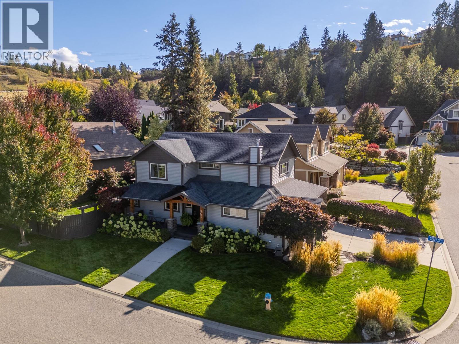 905 Paret Crescent, Kelowna, British Columbia  V1W 4X8 - Photo 4 - 10402275